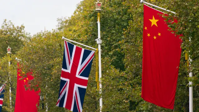 چینی عوام برطانیہ کی سیر کے لیے ویزوں میں آسانی کی خواہش مند ہے 