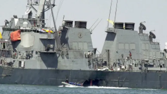 El destructor USS Cole