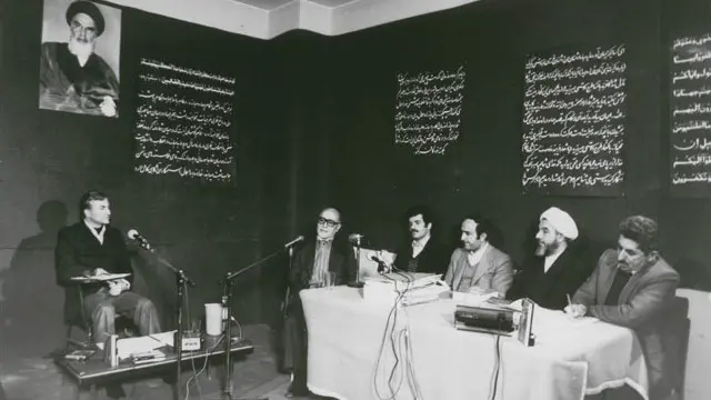 محمدی گیلانی و مهدی بازرگان در دادگاه عباس امیرانتظام