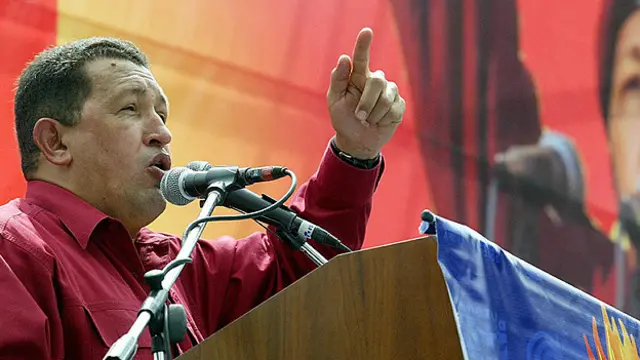 Hugo Chavez amenazó con intervenir