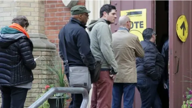 贾斯廷·特鲁多(Justin Trudeau)领导的自由党夺得了189个席位。