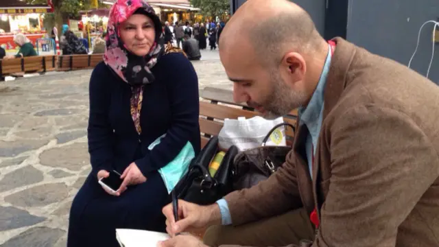 Ev kadını Ayşe Ersöz, çatışma sürecini ve Ankara saldırısını Türkiye'ye karşı bir komplo olarak görüyor.