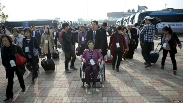 韓方家屬抵達金剛山