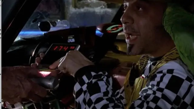 Кадры из фильма "Назад в будущее 2"