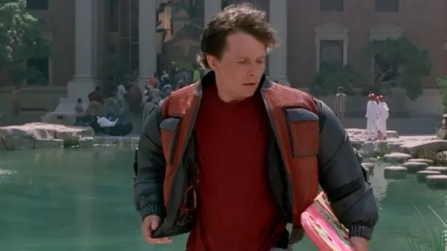 Кадры из фильма "Назад в будущее 2"