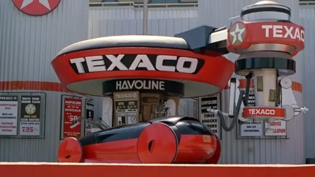 Кадры из фильма "Назад в будущее 2"