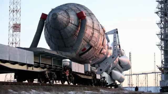 کئی مرحلے میں یہ مریخ کے مدار میں پہنچے گا