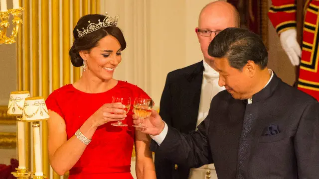 يقوم رئيس الصين شي جين بينغ بزيارة لبريطانيا تستغرق أربعة أيام.