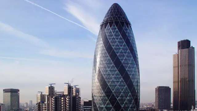 "Огурец", Лондон