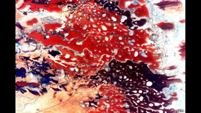 القارة الأسترالية من الفضاء