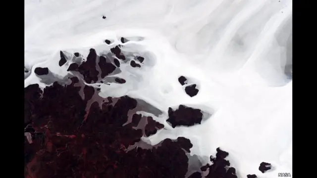 القارة الأسترالية من الفضاء