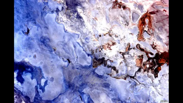 القارة الأسترالية من الفضاء