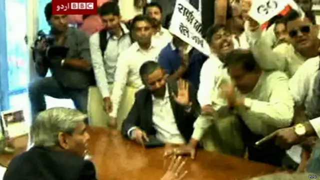 बीसीसीआई के दफ्तर में शिवसैनिक