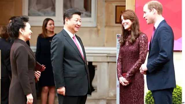 بدھ کو باقاعدہ دورے کے دوسرے روز چینی صدر نے اپنی اہلیہ کے ساتھ لینکاسٹر ہاؤس میں منعقدہ کریٹیو ایونٹ میں شرکت کی جہاں شہزادہ ولیئم اور شہزادی کیتھرین نے ان کا استقبال کیا۔