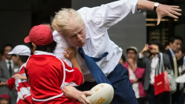 环球时报迅即把鲍里斯•约翰逊在世界范围内的“囧”事罗列出来: