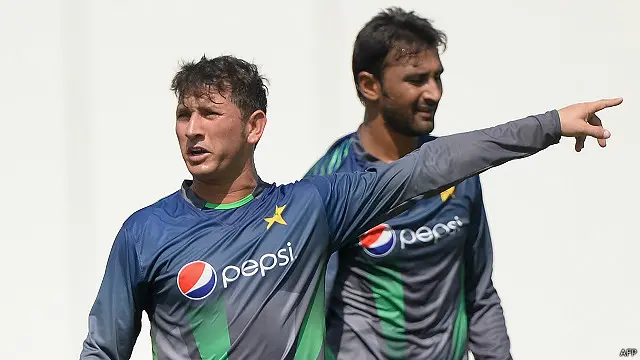 یاسر شاہ کی ٹیم میں واپسی کے لیے راحت علی کو جگہ چھوڑنی ہے