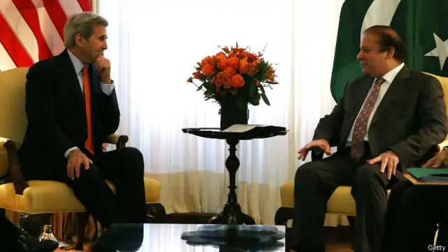 امریکی وزیر خارجہ نے کہا کہ دونوں ملکوں کے مابین مذاکرات خطے کے استحکام کے لیے ضروری ہیں