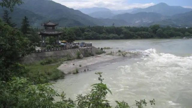 Represa de Dujiangyan