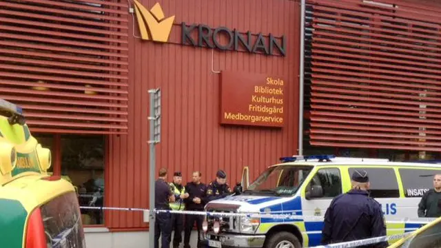 چارواکو تایید کړه، چې پولیس افسرانو د پېښې په ځای کې په یوه سړي ډزې کړې دي