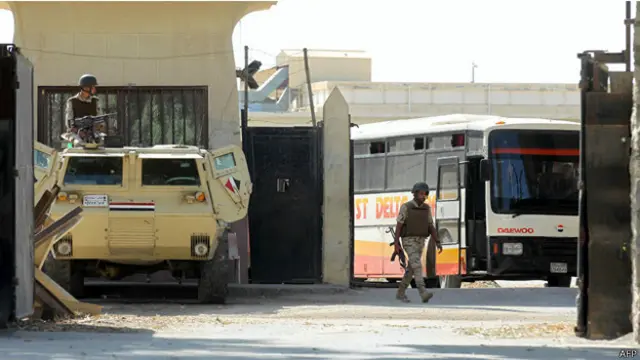 معبر رفح البري مغلق منذ أكثر من 60 يوم أمام حركة السفر في الاتجاهين