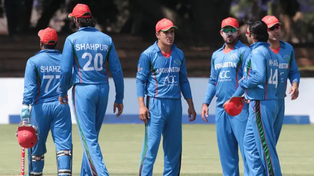 د لوبې په لومړۍ ورخ په افغان توپ وهونکو کې تر ټولو د پام وړ د نور علي ځدران وه چې سلیزه یې پوره کړه.