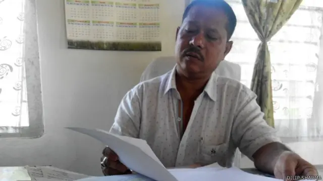 गोलाघाट डिवीजन के रेंजर प्राणेश्वर दास कहते हैं कि एनआरएल ने हाथियों के कॉरिडोर को बंद कर दिया है.