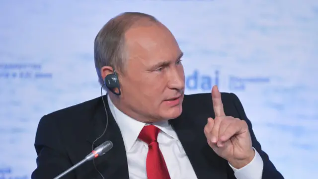 Путин во время выступления в дискуссионном клубе "Валдай"