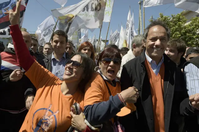 Daniel Scioli celebra "Dia da Lealdade" de Perón em 2015 | Foto: AFP