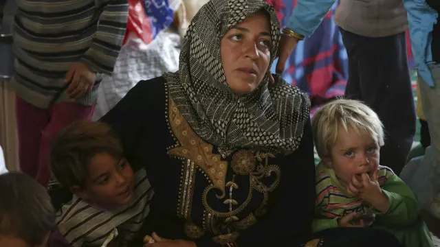 تسببت الأزمة السورية في نزوح الملايين داخل وخارج سوريا.