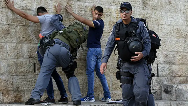 اسرائیل وايي، د لا ډېر اړدوړ د مخنیوي لپاره یې مسجد الاقصی ته د فلسطیني ځوانانو پر ورتګ بندیز لګولی و