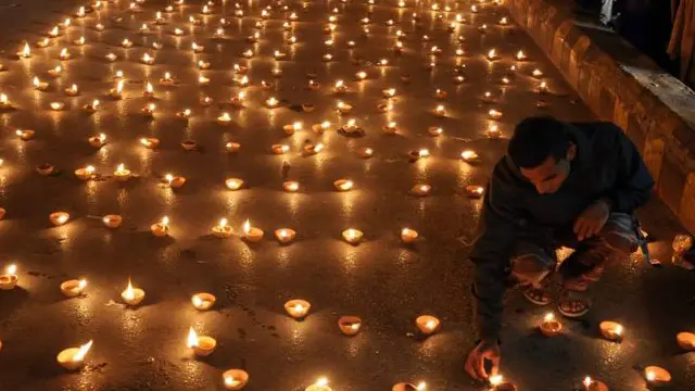 د پېښور پر ښوونځي برید په براخه توګه وغندل شو(EPA)