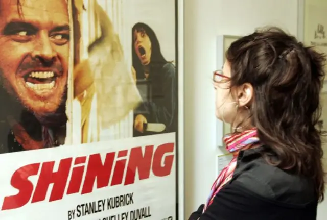 صور ستانلي كوبريك فيلم "ذا شاينينغ" في فندق آخر