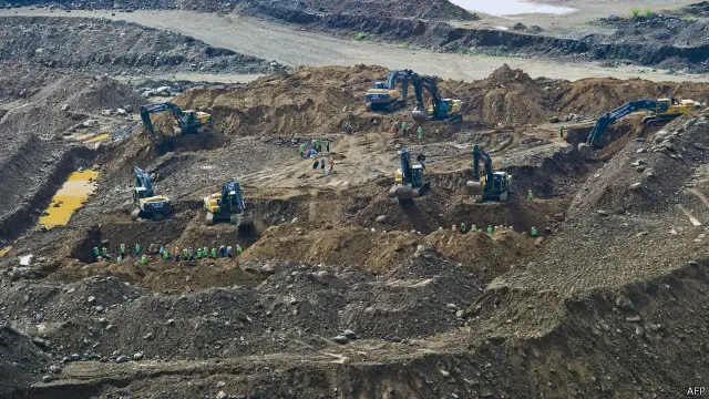 စစ်တပ်နဲ့ နီးစပ်သူတွေသာ ဖားကန့်မှာ ကျောက်စိမ်း တူးဖော်ခွင့်ရ။