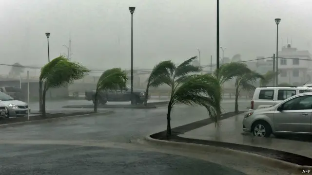 اس طوفان کو اب تک آنے والے سمندری طوفانوں کے مقابلے میں سب سے تباہ کن کہا جارہا ہے