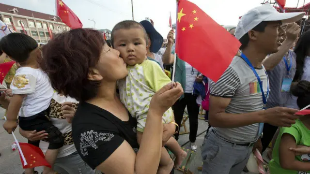 এক সন্তান হবার কারণে অনেকেই বাড়তি যত্নে বেড়ে উঠেছে।