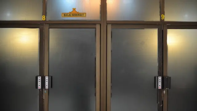 Ruang Pertemuan Serindit di kediaman Gubernur Riau yang akan dipakai sebagai ruang evakuasi penduduk yang terpapar asap.