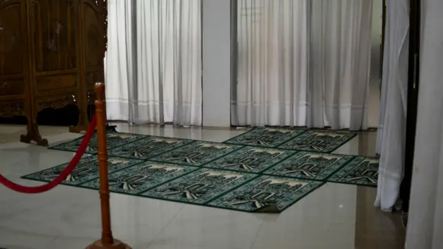 Bagian dalam ruang evakuasi di Pekanbaru, Riau.