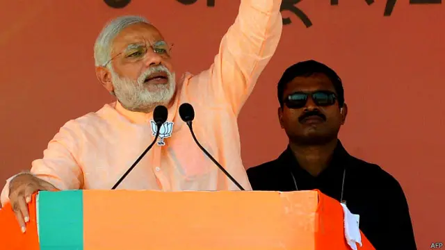 नरेंद्र मोदी