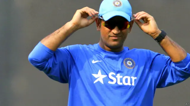 महेंद्र सिंह धोनी (फ़ाइल फोटो)