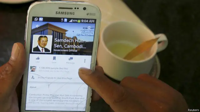 फेसबुक टाइमलाइन