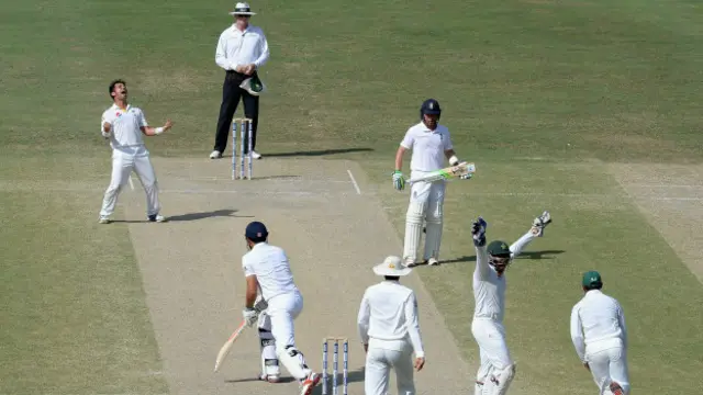 کپتان الیسٹر کک یاسر شاہ کا شکار بنے