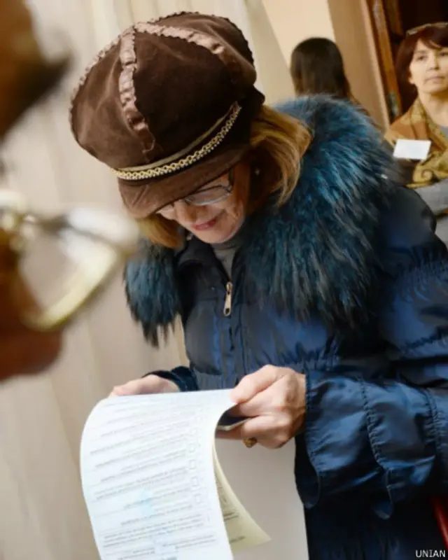 Вибори до місцевих рад відбуваються за новою системою, в якій, за даними соціологів, розібралися досить мало громадян.