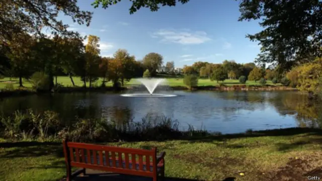 弗吉尼亚之水山清水秀,是伦敦以外英国房价最贵的小镇