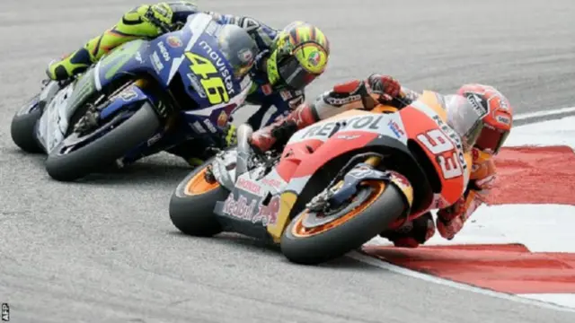 Valentino Rossi dijatuhi sanksi pengurangan tiga angka dan harus menempati posisi start paling belakang di GP Spanyol.