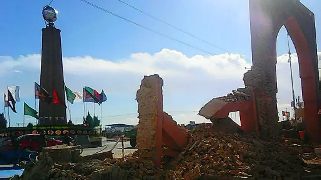 زلزله کې د غزني ښار ته د ننوتلو یوه دروازه هم نړېدلې ده