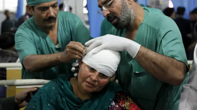 پاکستان کے صوبے پنجاب کے ریسکیو ذرائع کے مطابق صوبے میں زلزلے کے نتیجے میں ایک ہلاکت اور 14 افراد زخمی ہوئے ہیں۔