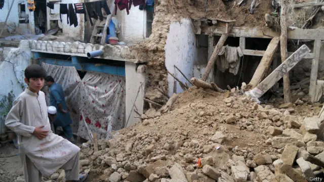 Tim penyelamat dikirim ke kawasan pegunungan terpencil lantaran imbas gempa belum diketahui pasti.