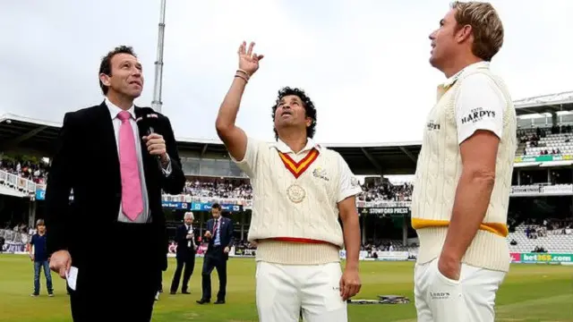 තෙන්ඩුල්කාර් සහ වෝන් එකසත් ජනපදයේ පැවැත්වෙන විස්සයි විස්සයි තරඟාවලියක ප්‍රතිවාදී නායකයන් දෙදෙනාය 