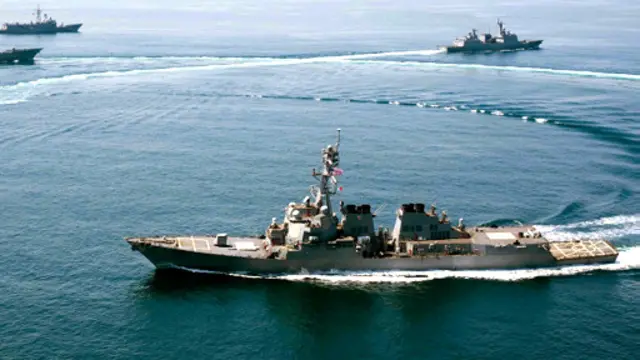 ناوشکن لاسن در "عملیات گشت زنی" از کنار جزایر مصنوعی چین عبور کرد