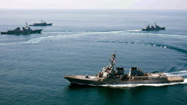 2015年10月底，美軍「拉森」號導彈驅逐艦到南沙群島渚碧礁與美濟礁附近12海里水域航行。中國對美方此舉提出抗議。（資料圖片）